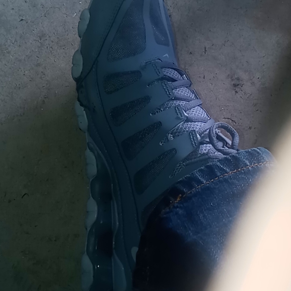 Shoes, - Picture 2 of 3